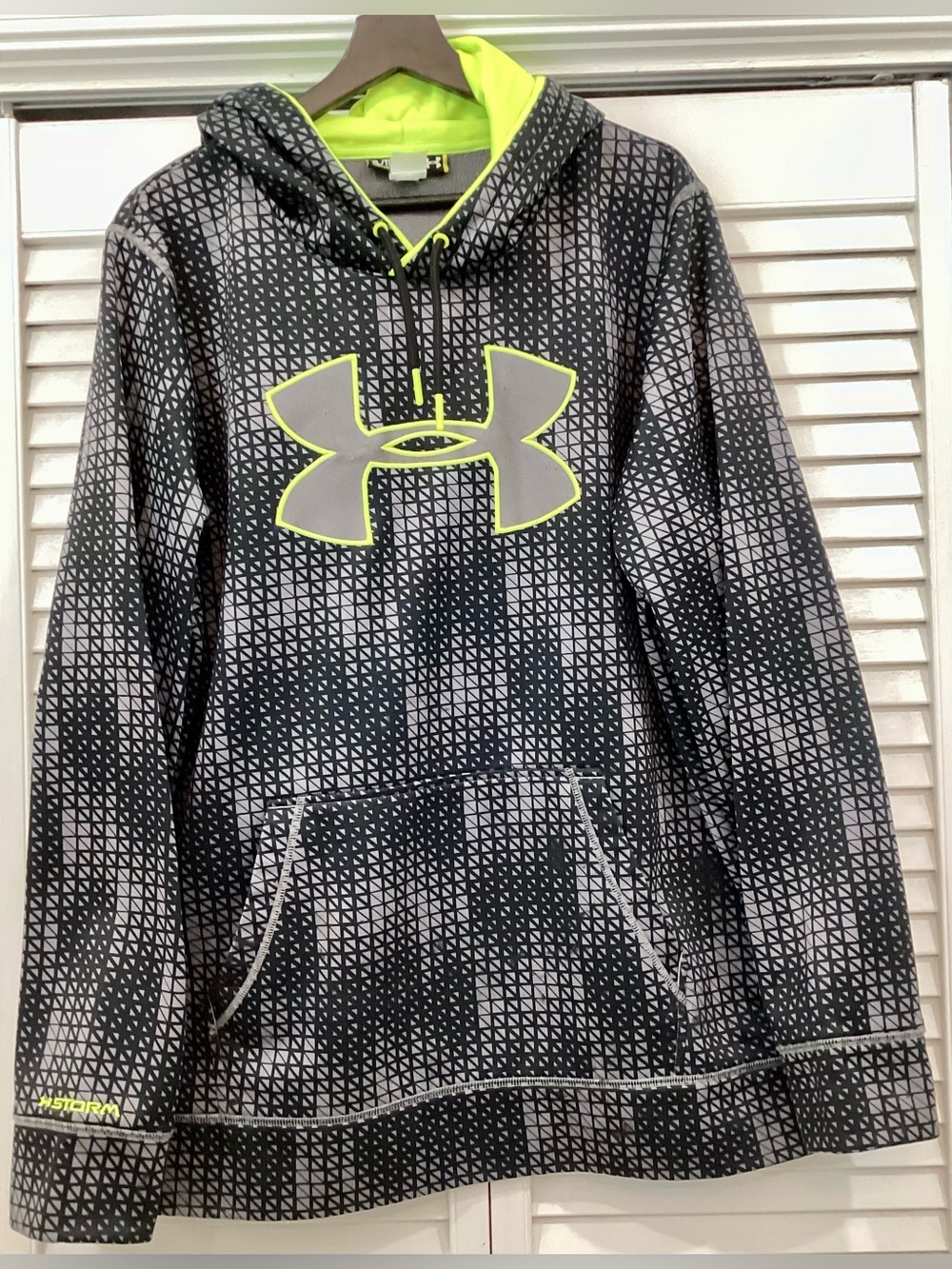 Under Armour Storm Hoodie Gray Black Geometric Neon Yellow Hood Lining -  Flawed